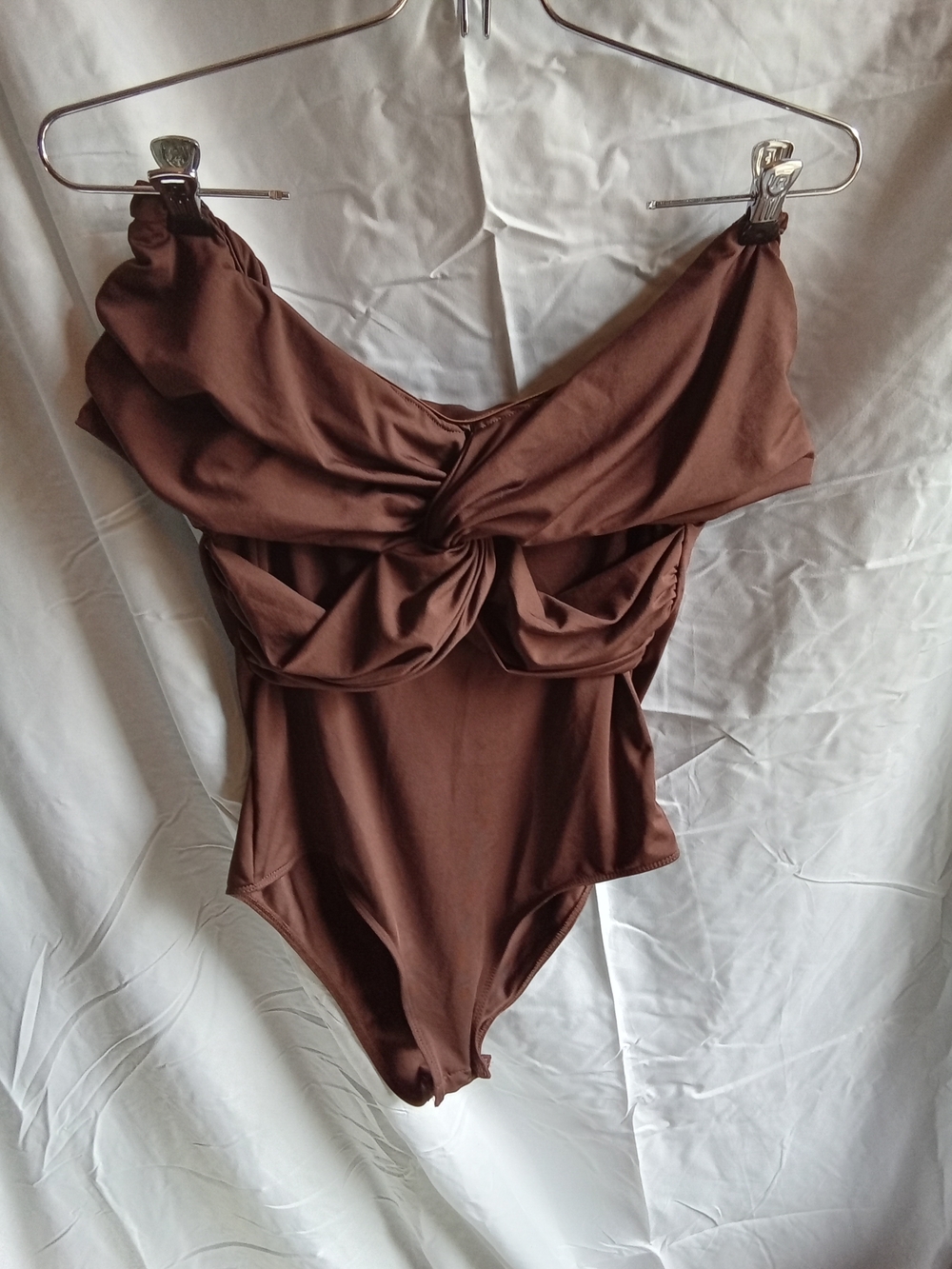 Gosmina Brown Twist-Front Bodysuit‎